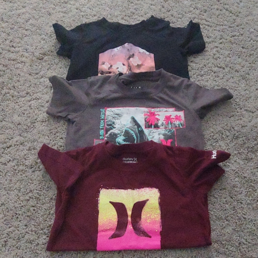 Hurley t-shirts